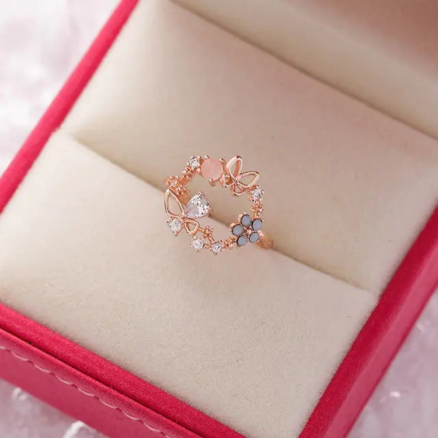 Exquisite Crystal Flower Ring